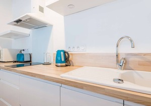 Modern Studio, 220m from Beach, Historic Center