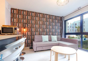 Nice apartment for 4 with parking, near Cité du Vin