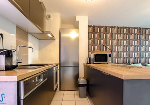 Nice apartment for 4 with parking, near Cité du Vin