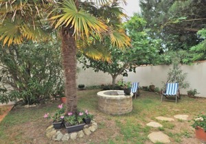 Pleasant villa near beach with garden and parking