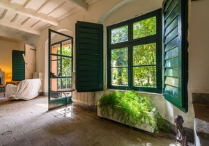Pretty Farmhouse in Bacchereto with Swimming Pool
