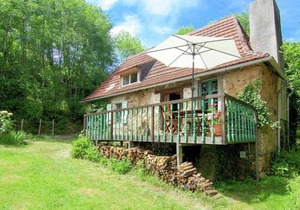 Quaint Cottage in Juillac with Private Garden