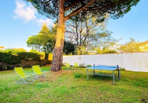 Quiet villa near the beach with garden and parking