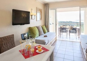 Résidence Pierre & Vacances Les Restanques du Golfe de Saint Tropez - Apartment for 7 people - 1 bedroom + 1 sleeping area - Terrace or balcony