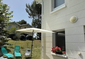 Ref 584 - Pretty duplex house in residence with swimming pool
