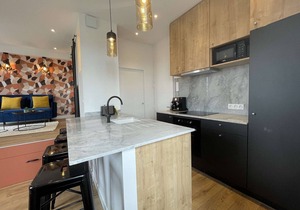 Renovated studio at La Rochelle port, 3 sleeps, modern and central