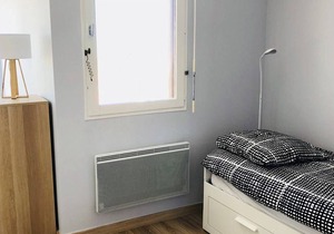 Renovated Studio Cabin 200m from Beach - Private Parking
