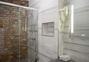 Riva Rooms