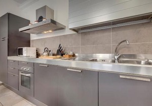 Santo Stefano Apartment by Mamo Florence