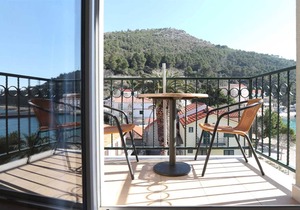 Side Wiev Apartment No 21