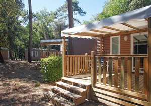 Simple mobile home near the beach on the island of Oléron