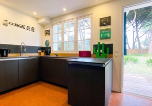 Single storey family villa close to the beach