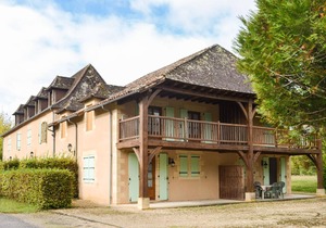 Small and neat cottage in Limeuil with room for 4 people.