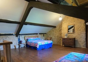 Stone Cottages in Peaceful, Rural Setting