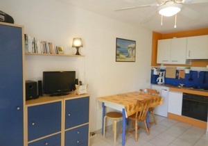 Studio apartment sleeps 4 BORMES LES MIMOSAS