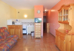 Studio apartment sleeps 3 BORMES LES MIMOSAS