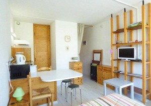 Studio for 4 with balcony, at the foot of the slopes, free parking, elevator