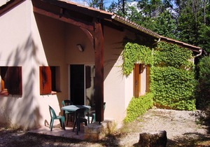 Superb Holiday Resort * in Dordogne-Lot : swimming pool, tennis, bar, etc.