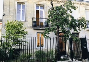 Typical housse in Bordeaux