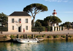 Un Hotel En Ville
