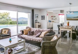 Vacation home Mont des Roses in Bormes-les-Mimosas - 8 persons, 4 bedrooms