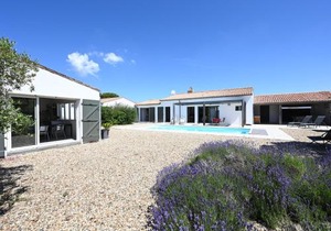 Villa avec Piscine Chauffée à Sainte-Marie-de-Ré, Proche Plage et Commerces - FR-1-258-17