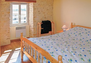 Wonderful accommodation in century-old building in the countryside.