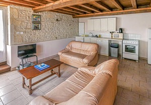 Wonderful accommodation in century-old building in the countryside.