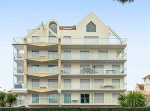 Claire | Arcachon
