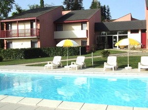 Pavilions Du Rooy People | Salies-de-Bearn