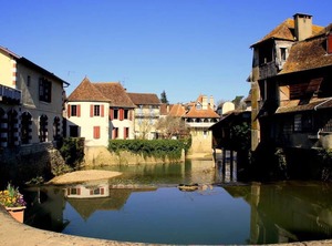 Pavilions Du Rooy People | Salies-de-Bearn