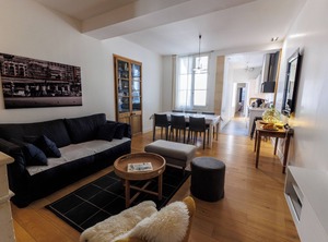 La Rochelle Persons | La Rochelle City Centre