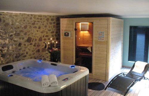 Saint-Vaury Bed & Breakfast | 100 m² Bed and breakfast ∙ 2 bedrooms ∙ 6 guests