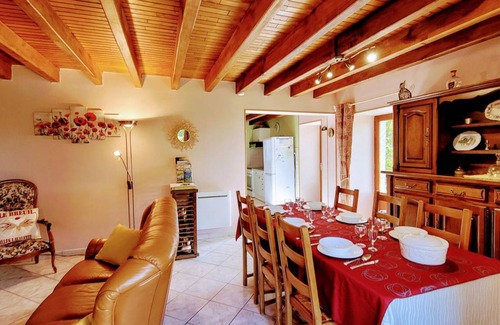 Salles-Lavalette Cottage | 100 m² Cabin ∙ 3 bedrooms ∙ 6 guests