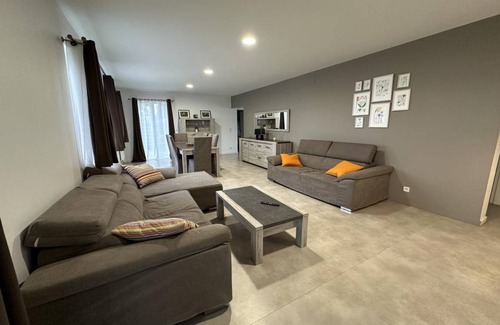 Arjuzanx House | 100 m² Gîte ∙ 3 bedrooms ∙ 6 guests