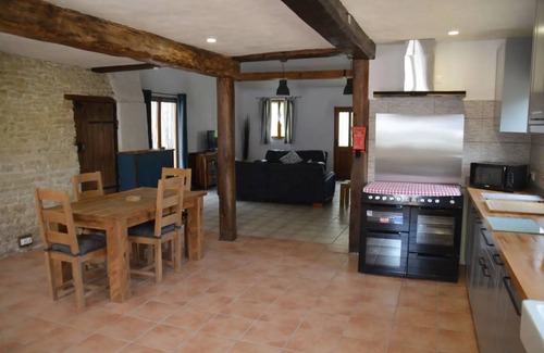 Chatain House | 100 m² House ∙ 1 bedroom ∙ 2 guests