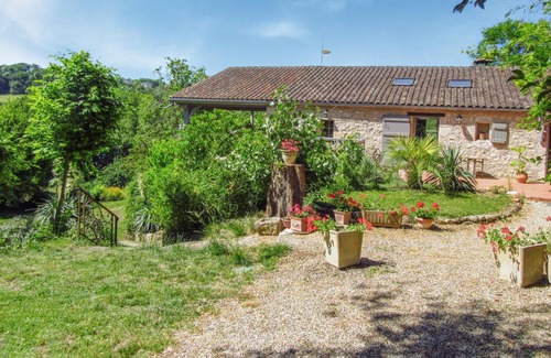 Saint-Salvy House | 100 m² House ∙ 2 bedrooms ∙ 4 guests