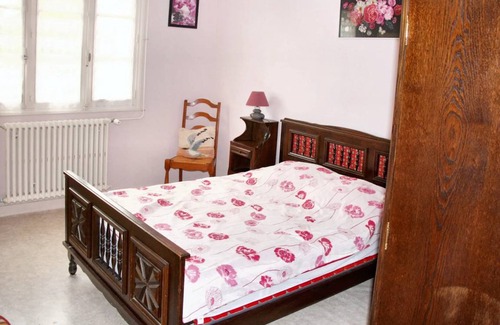 Montbron House | 100 m² House ∙ 3 bedrooms ∙ 5 guests