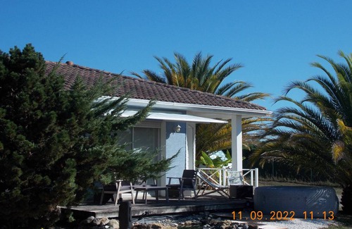 Angoume House | 100 m² House ∙ 3 bedrooms ∙ 6 guests