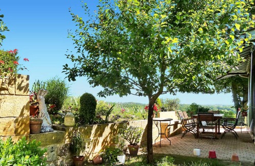 Domme House | 100 m² House ∙ 3 bedrooms ∙ 6 guests