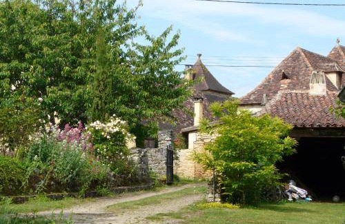 Sainte-Alvere House | 100 m² House ∙ 4 bedrooms ∙ 8 guests