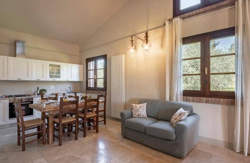 Castagneto Carducci House | 100 m² Farmhouse ∙ 2 bedrooms ∙ 4 guests