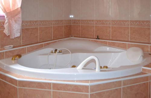 Baurech House | 100 m² Maisonette ∙ 3 bedrooms ∙ 6 guests