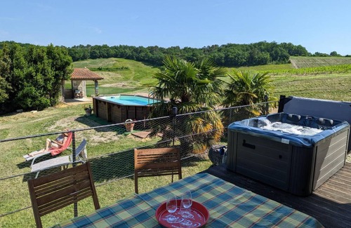 Montignac-le-Coq Cottage | 102 m² Cabin ∙ 2 bedrooms ∙ 6 guests