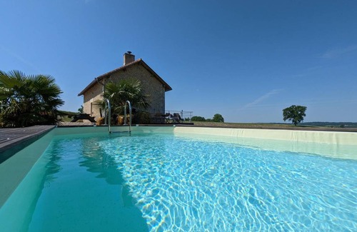 Montignac-le-Coq Cottage | 102 m² Cabin ∙ 2 bedrooms ∙ 6 guests