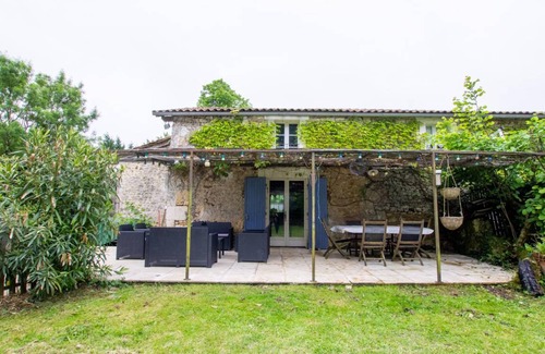 Mareuil en Perigord Cottage | 103 m² Cabin ∙ 3 bedrooms ∙ 6 guests