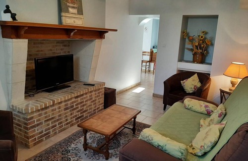Salles-Lavalette Cottage | 104 m² Cabin ∙ 2 bedrooms ∙ 6 guests
