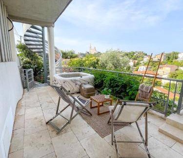 Roucas-Blanc Apartment | 105 m² Apartment ∙ 2 bedrooms ∙ 4 guests