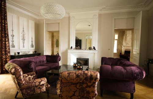 Saint-Jean-de-Blaignac Bed & Breakfast | 110 m² Bed and breakfast ∙ 2 bedrooms ∙ 7 guests