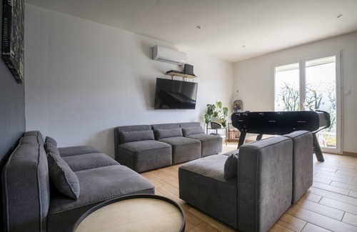 Saint-Medard-en-Jalles House | 110 m² House ∙ 4 bedrooms ∙ 9 guests